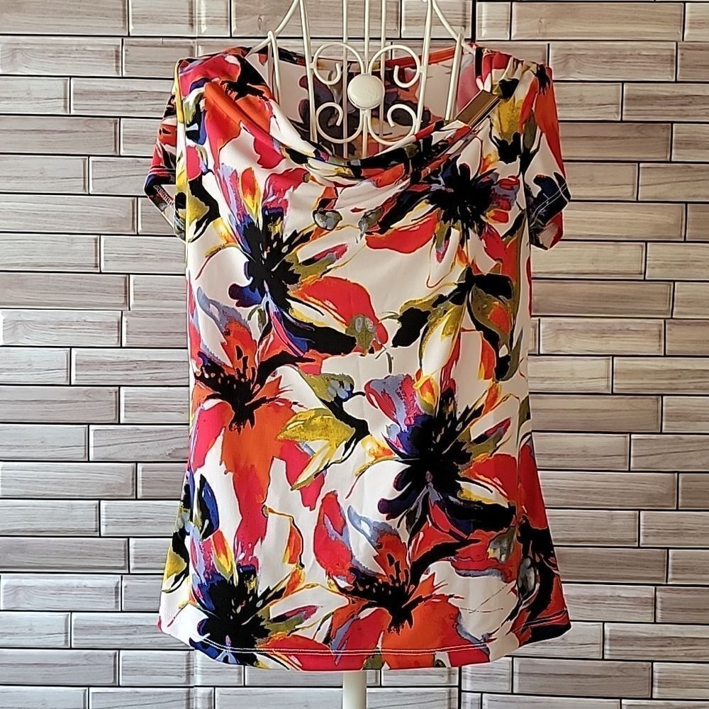212 collection blouse short sleeve Size XS
